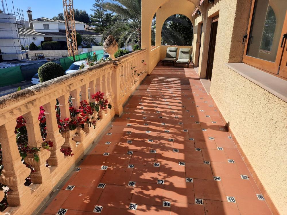  kaufen Villa El Campello Alacantí 36